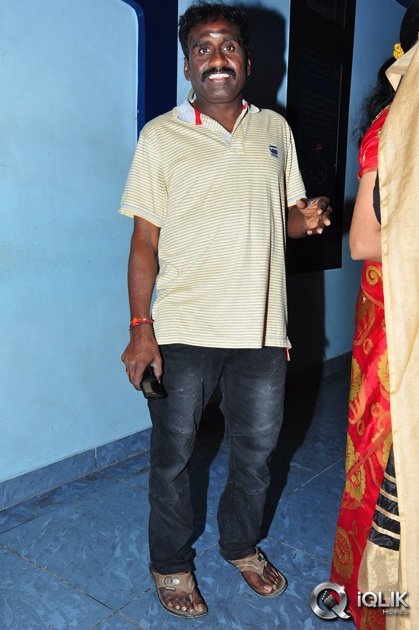 Celebrities-at-Dikkulu-Choodaku-Ramayya-Movie-Premiere-Show